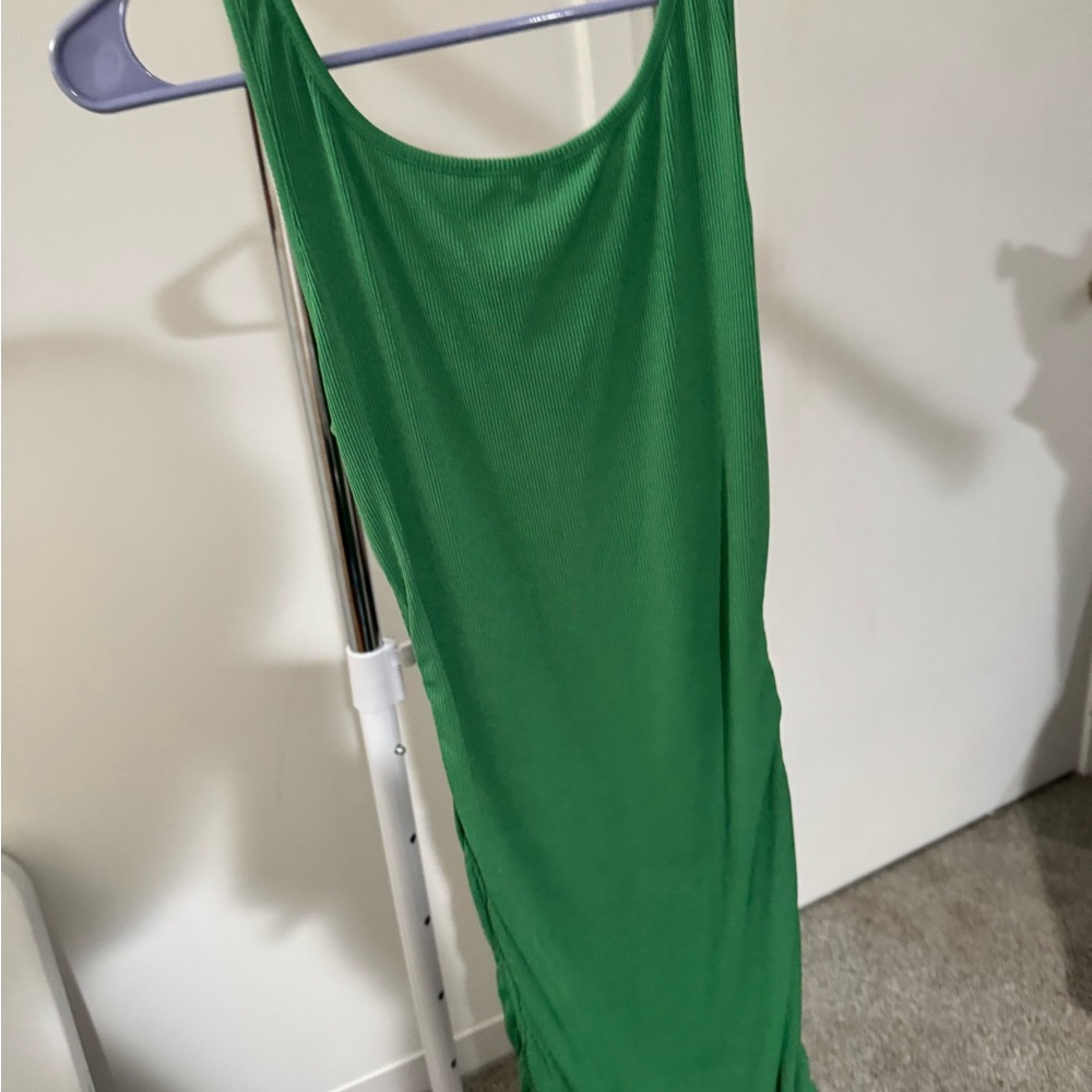 Green Sleeveless Maxi Dress - Picture 2 of 2